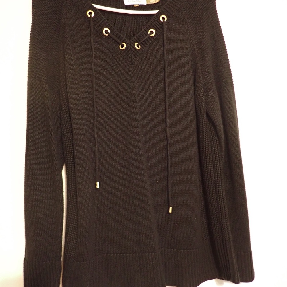 Calvin Klein Black Classic Knit V-Neck Sweater with Eyelet Lace-Up